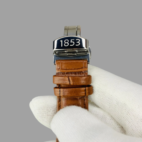 Premium Leather 5-Photoroom